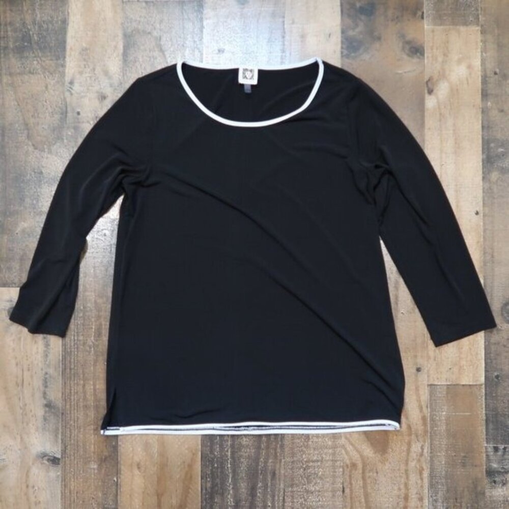 Anne Klein Small Black 3/4 Sleeve Top White Piping Gold Back Buttons